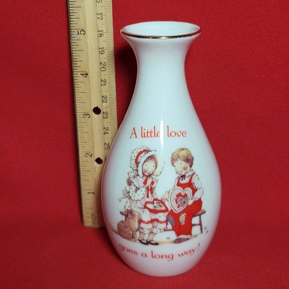 VTG Designers Collection Porcelain Love Talk Vase - Picture 10 of 13